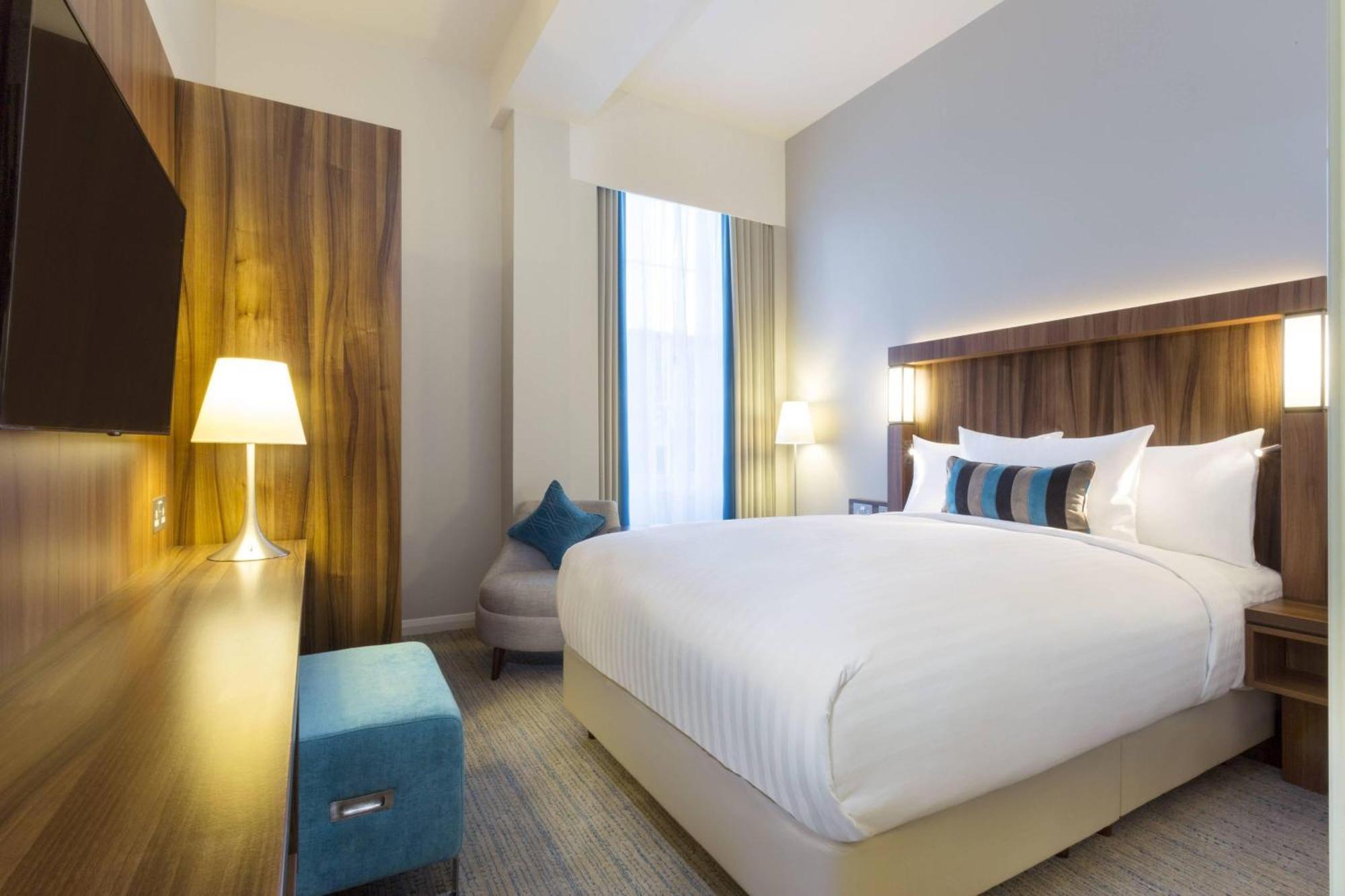 Courtyard By Marriott Hotel EDI