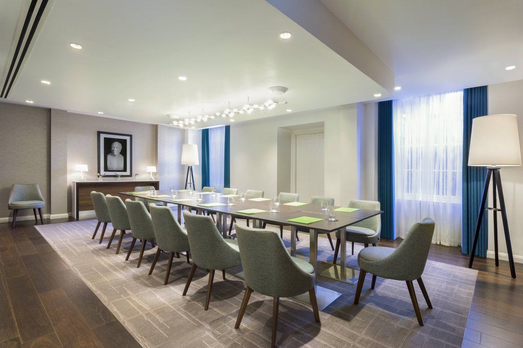 Courtyard By Marriott Hotel EDI